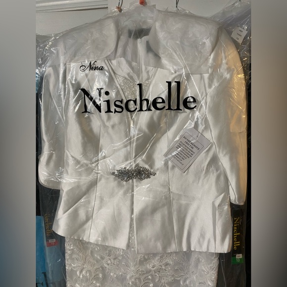 Nina Nischelle New with tags style 2820 in white ivory - Picture 4 of 9